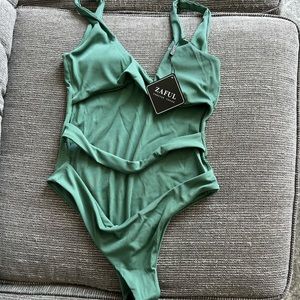 NWTO Zaful bathing suit